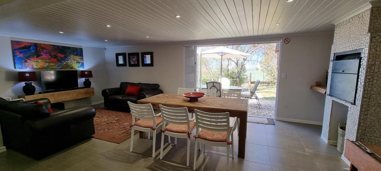 DullVino House Dullstroom Esterno foto